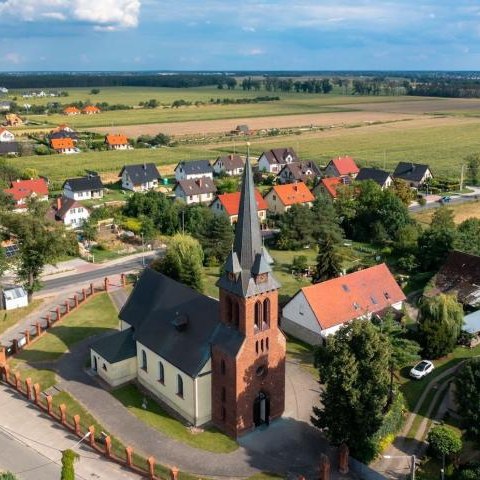 Przetarg na drogę i chodnik.