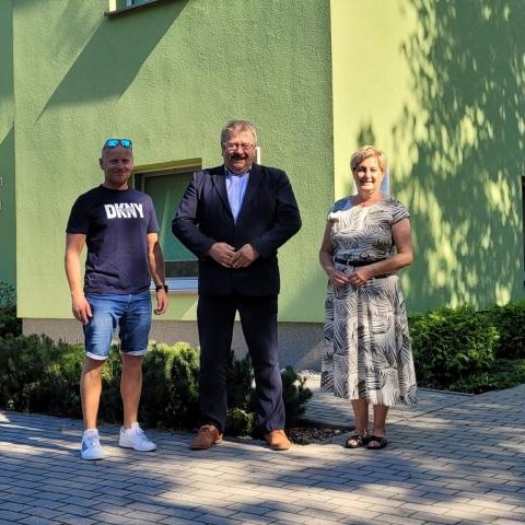 Remont dachu na Przedszkolu Publicznym w Zespole Szkolno-Przedszkolnym w Czernicy.