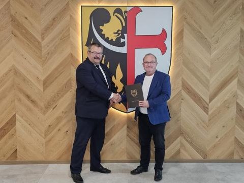 Wsparcie Powiatu Wrocławskiego dla transportu publicznego w gminie Czernica