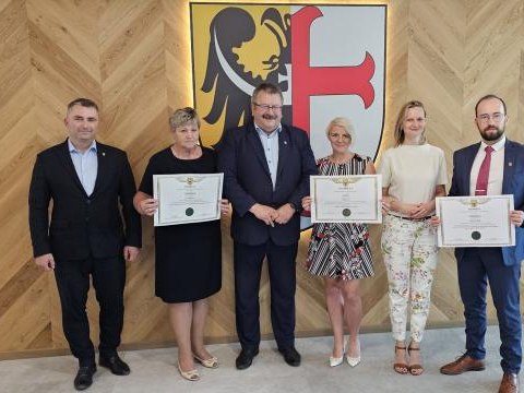 Budowa drogi i remonty świetlic dzięki środkom z Województwa Dolnośląskiego