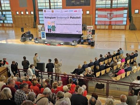 Seniorzy z Gminy Czernica na I Forum Seniorów Powiatu Wrocławskiego!