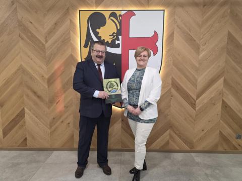 Umowa o dofinansowanie podpisana - remiza OSP w Nadolicach Wielkich wkrótce przejdzie modernizację energetyczną!