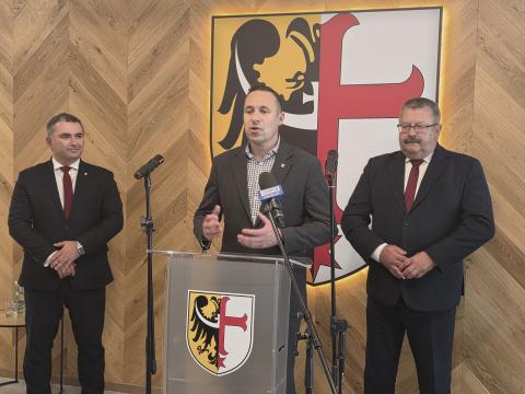 Owocna współpraca Gminy Czernica z Województwem Dolnośląskim - relacja z briefingu prasowego