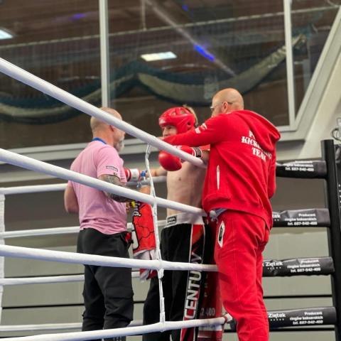 Borys Szeszuła mieszkaniec Dobrzykowic złotym medalistą Polish Kickboxing Cup 2026 w Kielcach!