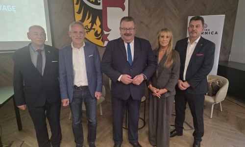 Dezinformacja. Hejt. Cyberbezpieczeństwo. Odpowiedzialność za słowo