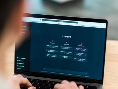 Webinarium - Pisanie promptów – jak robić to dobrze?