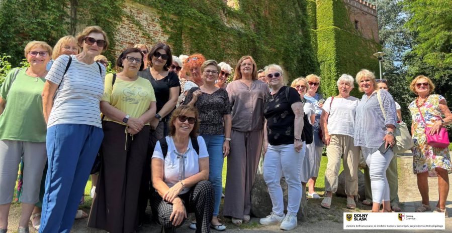 Seniorzy z gminy Czernica z wizytą w Żmigrodzie